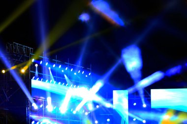 Karanlık, yakın plan resimlerdeki sahne aydınlatma efekti 