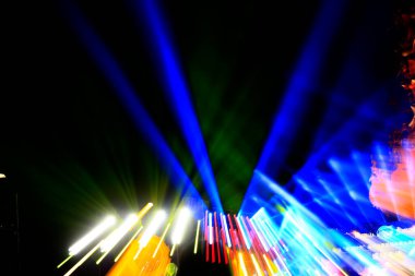 Karanlık, yakın plan resimlerdeki sahne aydınlatma efekti 