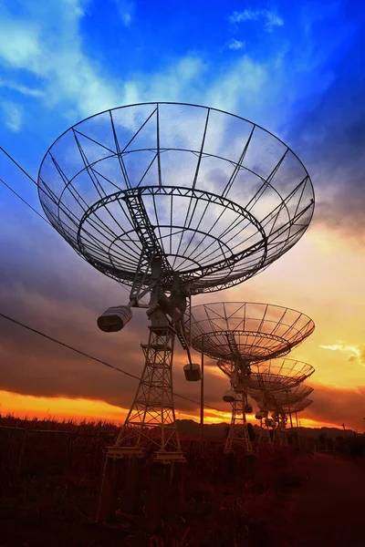 Silueta Observatoře Radioteleskopu — Stock fotografie