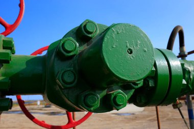 Endüstriyel ekipmanlardaki cıvatalar ve fındıklar 