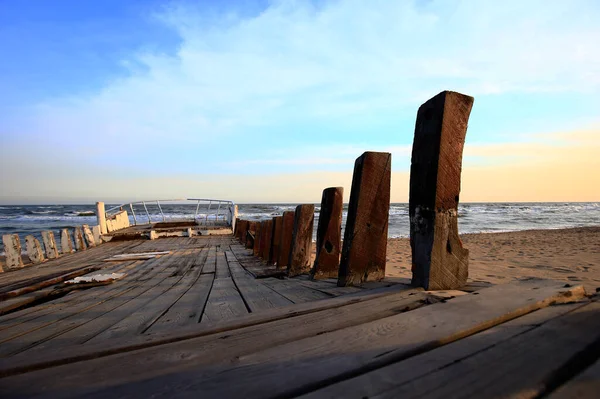 Wooden Structure Road Ships Anchored Dock — Stock Photo, Image
