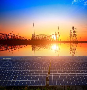 Güneş panelleri ve pilonlar, yeşil çevre koruması