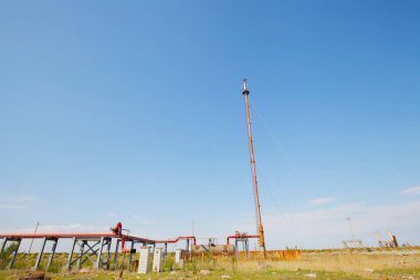 Yağ boruları ve vanalar