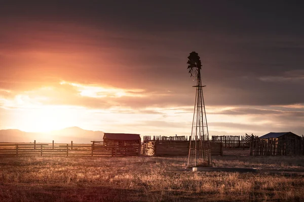 Old Fashion Windmill Rural Farm Countryside Sunset Scene Very Orange — Photo