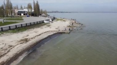 Körfezde bir İHA ile sahilde uçmak