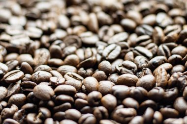 Kavrulmuş kahve çekirdekleri, arka plan olarak kullanılabilir..