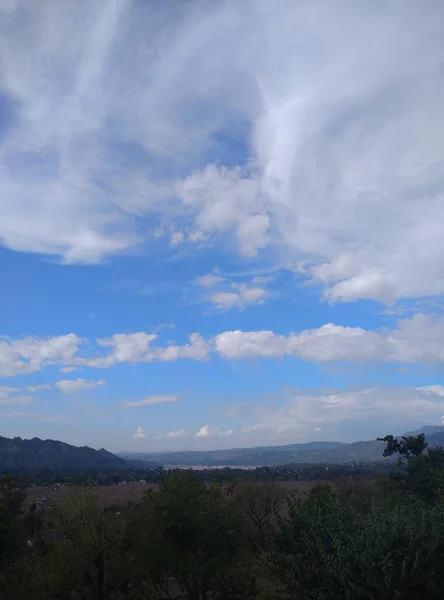 Ciel Bleu Ayant Des Nuages Vue Large — Photo