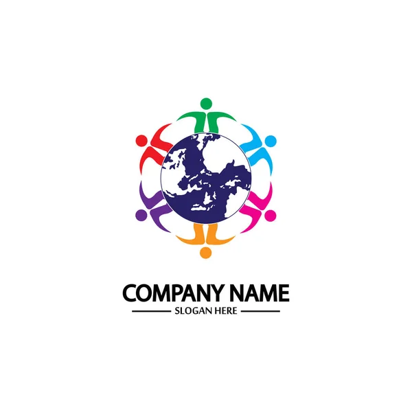 Welt Gemeinschaft Logo Mit Menschen Und Globus Illustration Design Vektor — Stockvektor