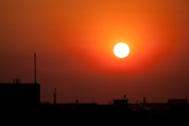 Siluet yıldırım kutup