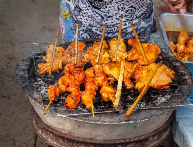 sıcak ızgara tavuk