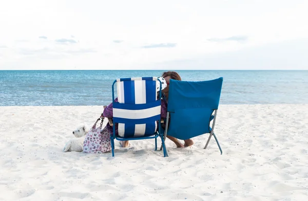 Sahilde güzel gün batımı keyfi mutlu Romantik Çift