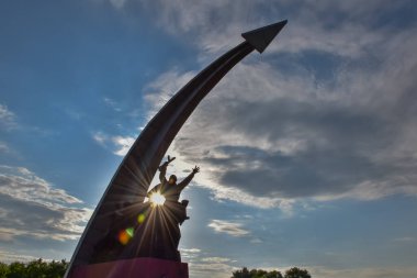 Kumzhenskaya Grove anıtı 1983 yılında Kızıl Ordu 'nun 1941 ve 1943 yıllarında Rostov-on-don' u kurtarması onuruna inşa edildi. 9 Mayıs Zafer Günü. Rostov-on-Don, Rusya. 9 Mayıs 2019. 