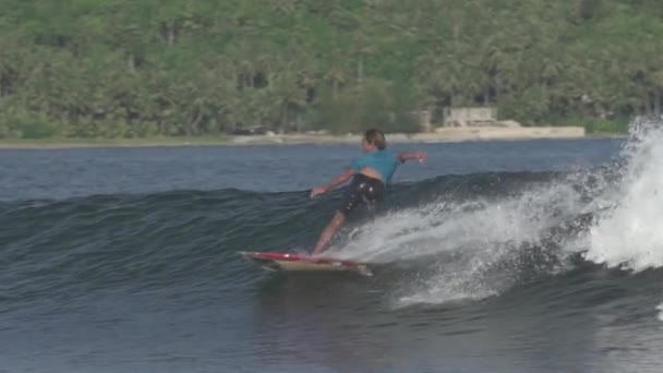 Surfování Perfect Wave Saroke Beach Pomalém Pohybu Nias Island North — Stock video