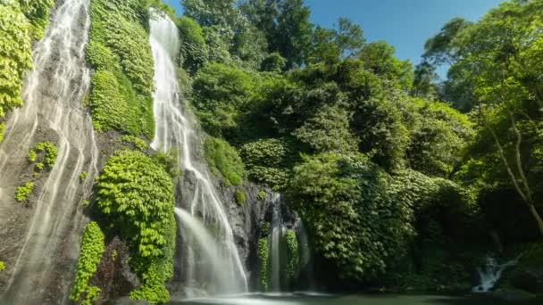 Hermosas Cascadas Gemelas Banyumala Bedugul Bali Indonesia Time Lapse — Vídeos de Stock