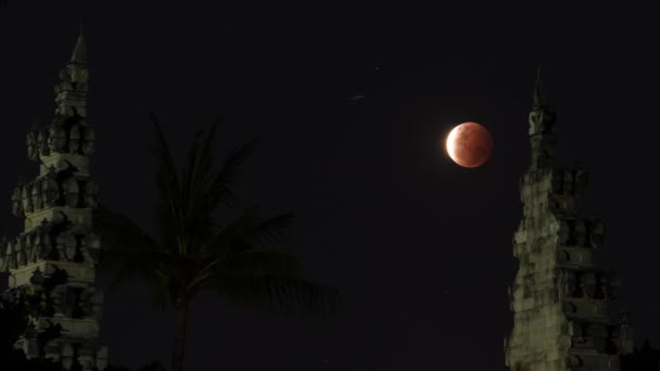 Total Lunar Eclipse Super Blood Moon Time Lapse May 2021 — Stock Video