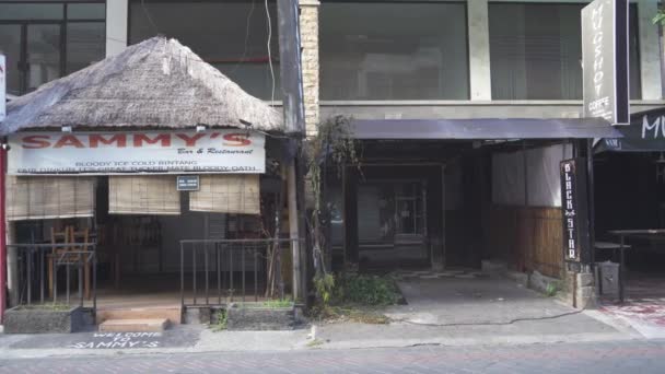 Bali Indonesia Empty Deserted Padma Utara Legian Kuta Street Coronavirus — Αρχείο Βίντεο