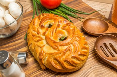 soğan ve yumurta ile pasta