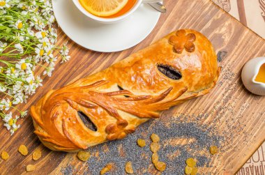 soğan ve yumurta ile pasta