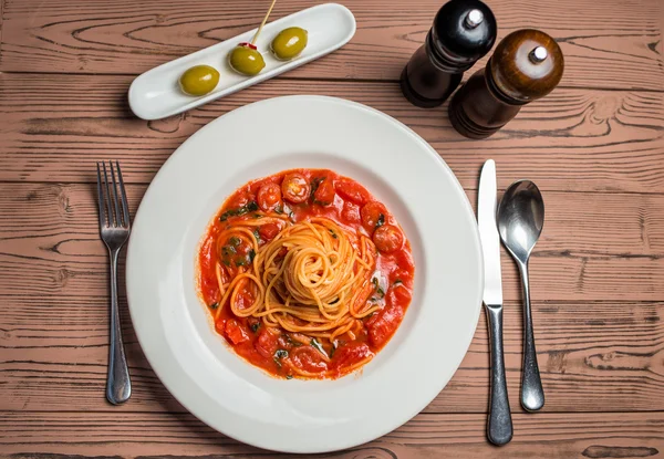 Pasta seafood in tomato sauce with shrimp and tomatoes — Stock Photo, Image