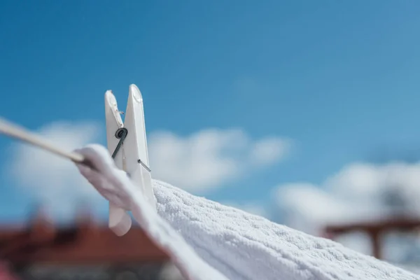 Kolíčky Prádlo Udržují Prádlo Venku Lince — Stock fotografie