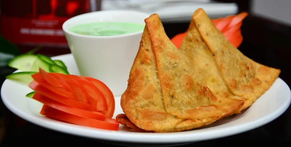 Hint samosas