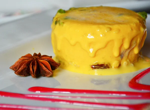 Mango Dondurma lezzetli Hint tatlı.