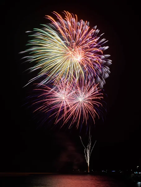 Havai fişek Nye 2014