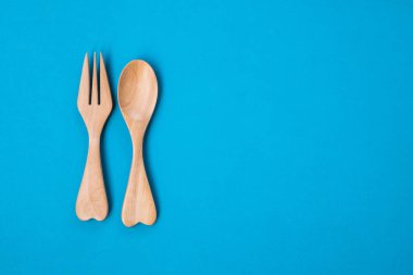 kaşık ve çatal tahta