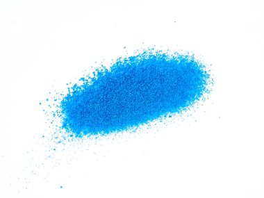 Soyut mavi sim tozu ve kum rengi sıçrama veya patlama beyaz arkaplan malzeme tasarımı izole