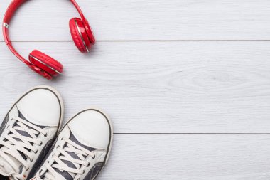 Aksesuar ve üst görünüm ile seyahat planlamasını ayarla