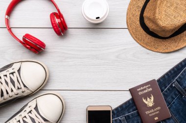 Aksesuar ve üst görünüm ile seyahat planlamasını ayarla