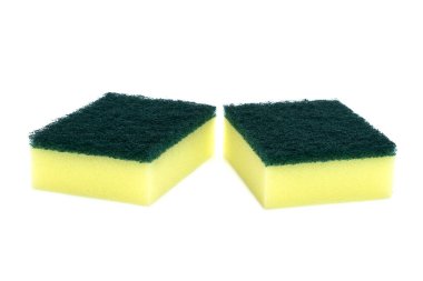 beyaz arkaplanda sünger