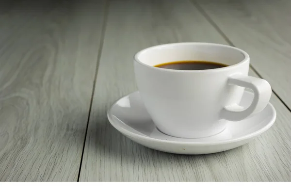 Nahaufnahme Weiße Tasse Kaffee Auf Holz — Stockfoto
