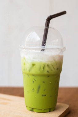 Buzlu yeşil Macha Çay Ahşap Masası