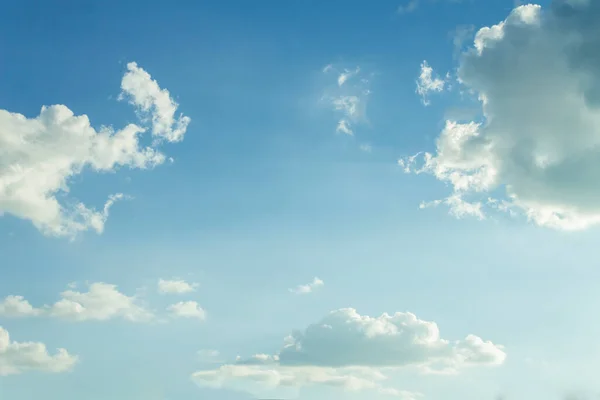 Awan Langit Dan Sinar Matahari — Stok Foto