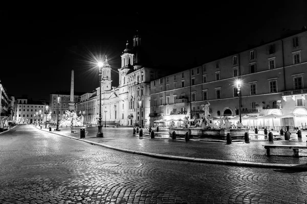 Vista noturna, Piazza Navona, Roma. Itália — Fotografia de Stock