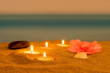 Sahilde, gevşeme kavramı mum