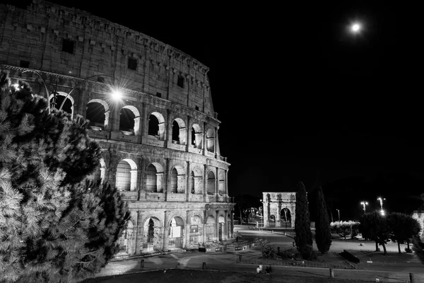 로마의 서커스 콜로세움, 밤에 조명 — 스톡 사진