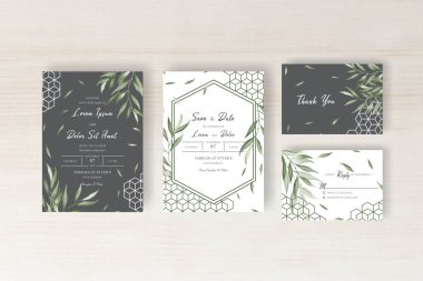 Suluboya yapraklı zarif düğün davetiyesi seti