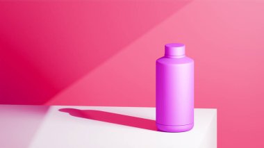 parlak fuşya renkli içecek şişesi beyaz bir masaya yerleştirilmiş, karpuz arka planının önüne yerleştirilmiş, parlak renklerle fütüristik fotoğraf konsepti