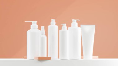 Beyaz losyon, sprey ve pompa şişesi. Beyaz şapkalı beyaz losyon şişesi. Kremalı şeftali tabanı ve arkaplan rengi üzerine çeşitli boyutlarda losyon şişeleri konmuş.