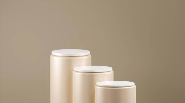 Üç Ağır Şeftali renkli silindirik podyum yatay sırada dizilmiştir. Ağır Şeftali renkli metalik podyumun basamakları