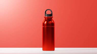 Metalik bir kırmızıda modern parlak içki şişesi ve düz bir beyaz tabanın üzerine siyah bir kapak konur. Kırmızı arkaplan üzerine ayarla