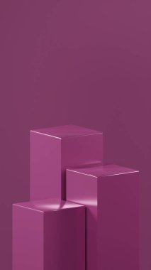Dut renginde farklı boyutlarda 3 küp podyum, Dut renkli bir arka plan önünde düzenlenir. Metalik parlak küpler