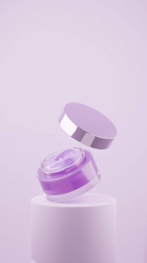Açık bir kozmetik kavanozu, Mor bir podyumun üzerinde parlak, eflatun renkli bir kremayla doludur. Kapağı pırıl pırıl, metalik Mor bir kapaktır.