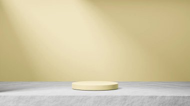 Çimento üzerine izole edilmiş yumurta kokteyli podyumu. Arka planda güneş ışığı, yumurta kokteyli arka planda ürün değişimi.