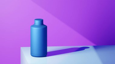 Mavi bir masaya yerleştirilmiş parlak metalik içki şişesi, fuşya arka planında, parlak renkli fotojenik fotoğraf konsepti.