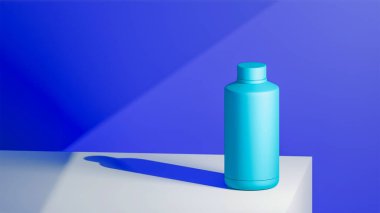 Arktik renkli parlak içki şişesi beyaz bir masanın üzerine yerleştirilmiş, bir lapis arkaplanının önüne yerleştirilmiş, parlak renkli fotograf konsepti