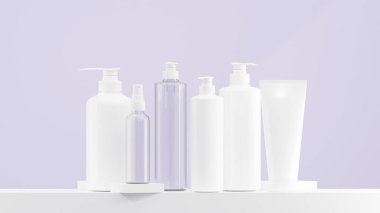 Beyaz losyon, sprey ve pompa şişesi. Beyaz şapkalı temiz losyon şişesi. Değişik boyutlarda losyon şişeleri beyaz bir zemine konur.