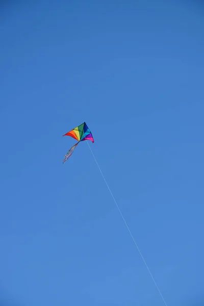 Colorful Kite Blue Sky — Fotografia de Stock